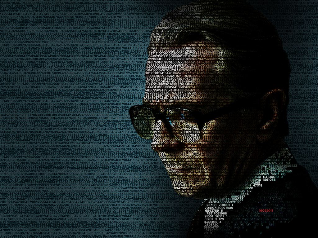 Шпион, выйди вон!