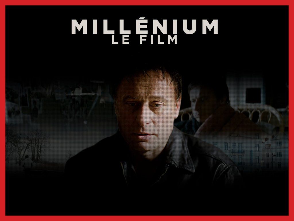 Девушка с татуировкой дракона